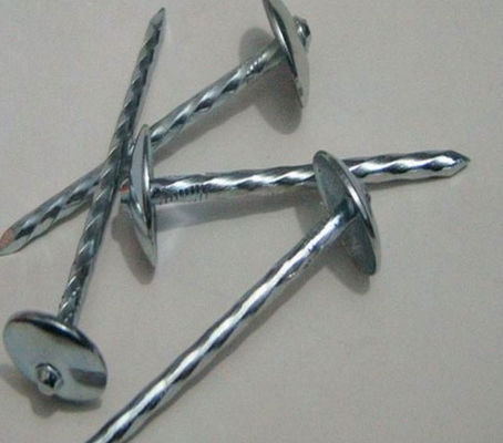 Chine Les outils de travail principaux en métal de parapluie, Q195 ont galvanisé la jambe tordue par clous de toiture fournisseur